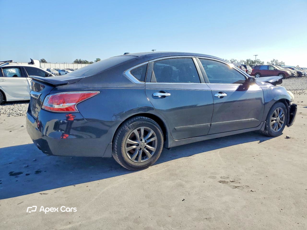 Nissan Altima 2015