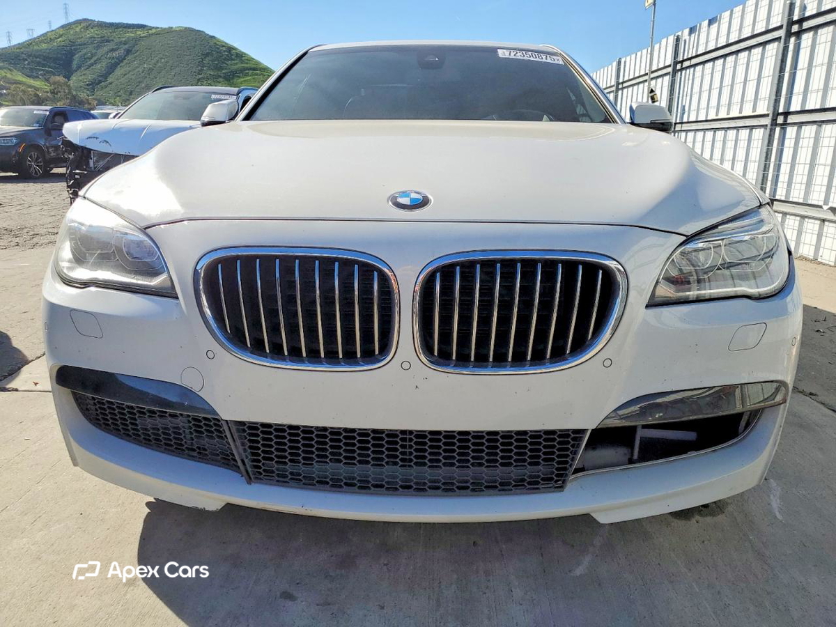 BMW Series 7 2013