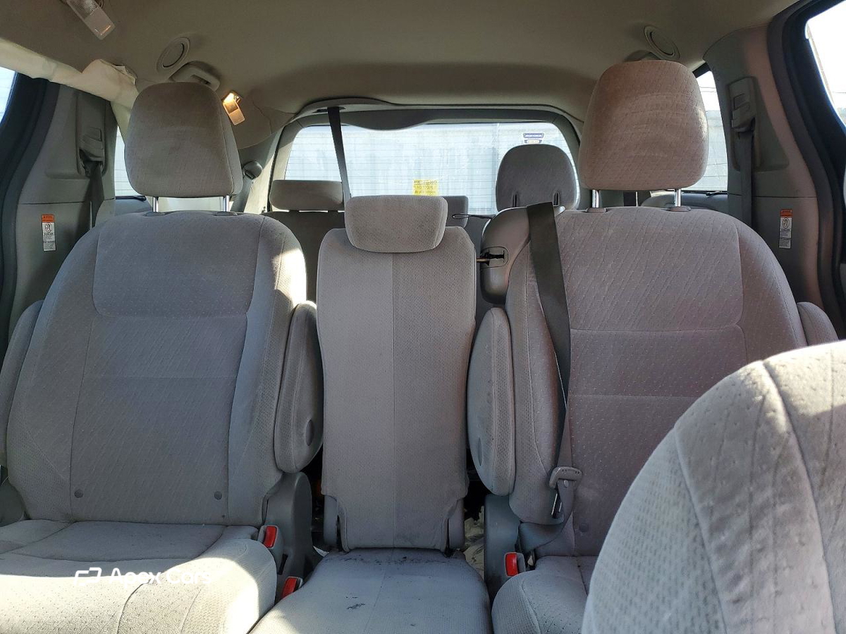 Toyota Sienna 2015