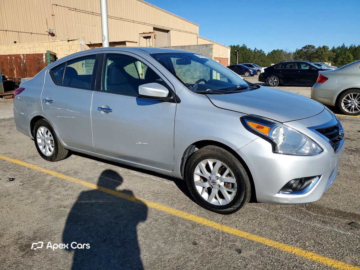 Nissan Versa 2019