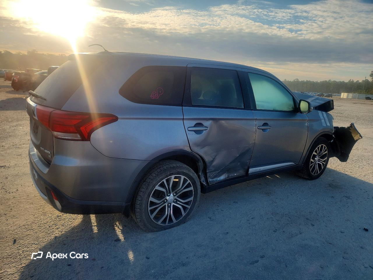 Mitsubishi Outlander 2016