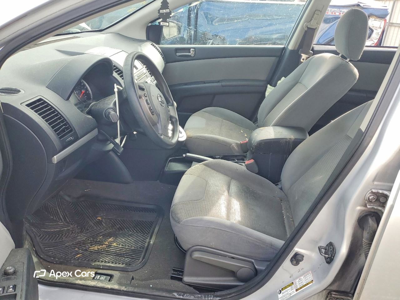 Nissan Sentra 2010