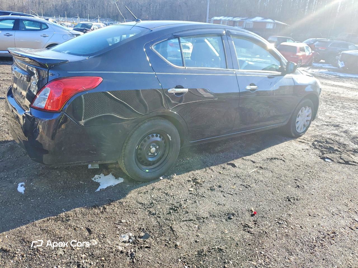 Nissan Versa 2019