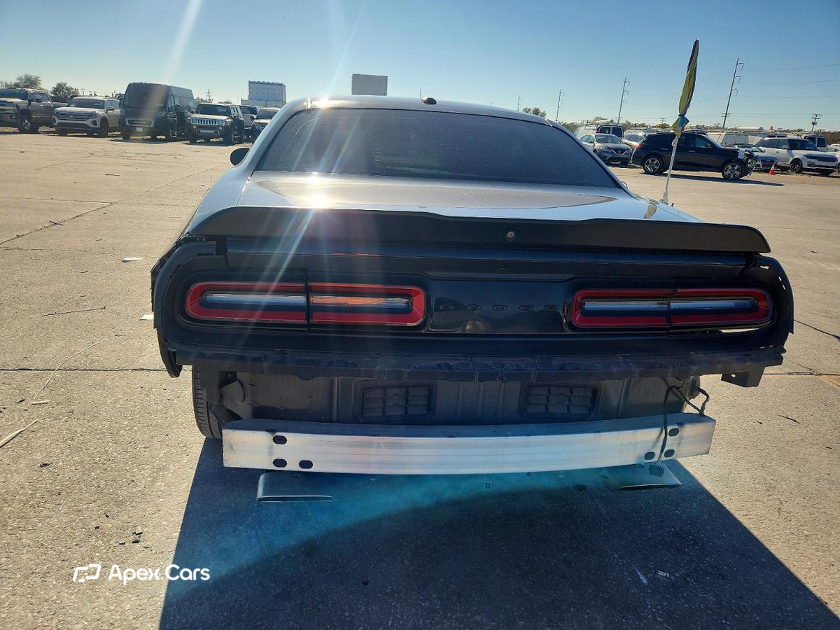 Dodge Challenger 2021