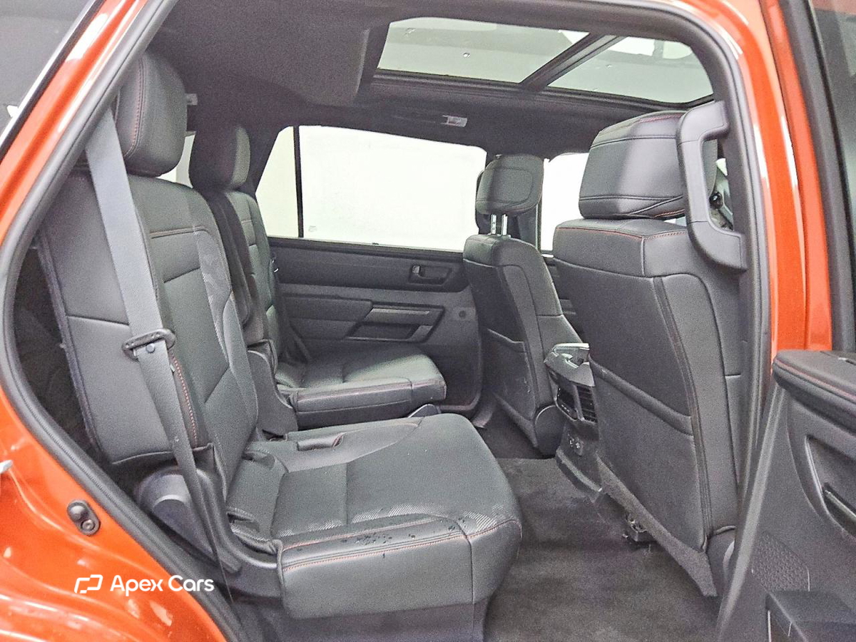 Toyota Sequoia 2024