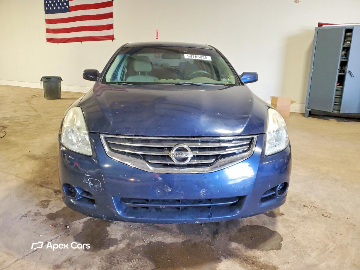 Nissan Altima 2011
