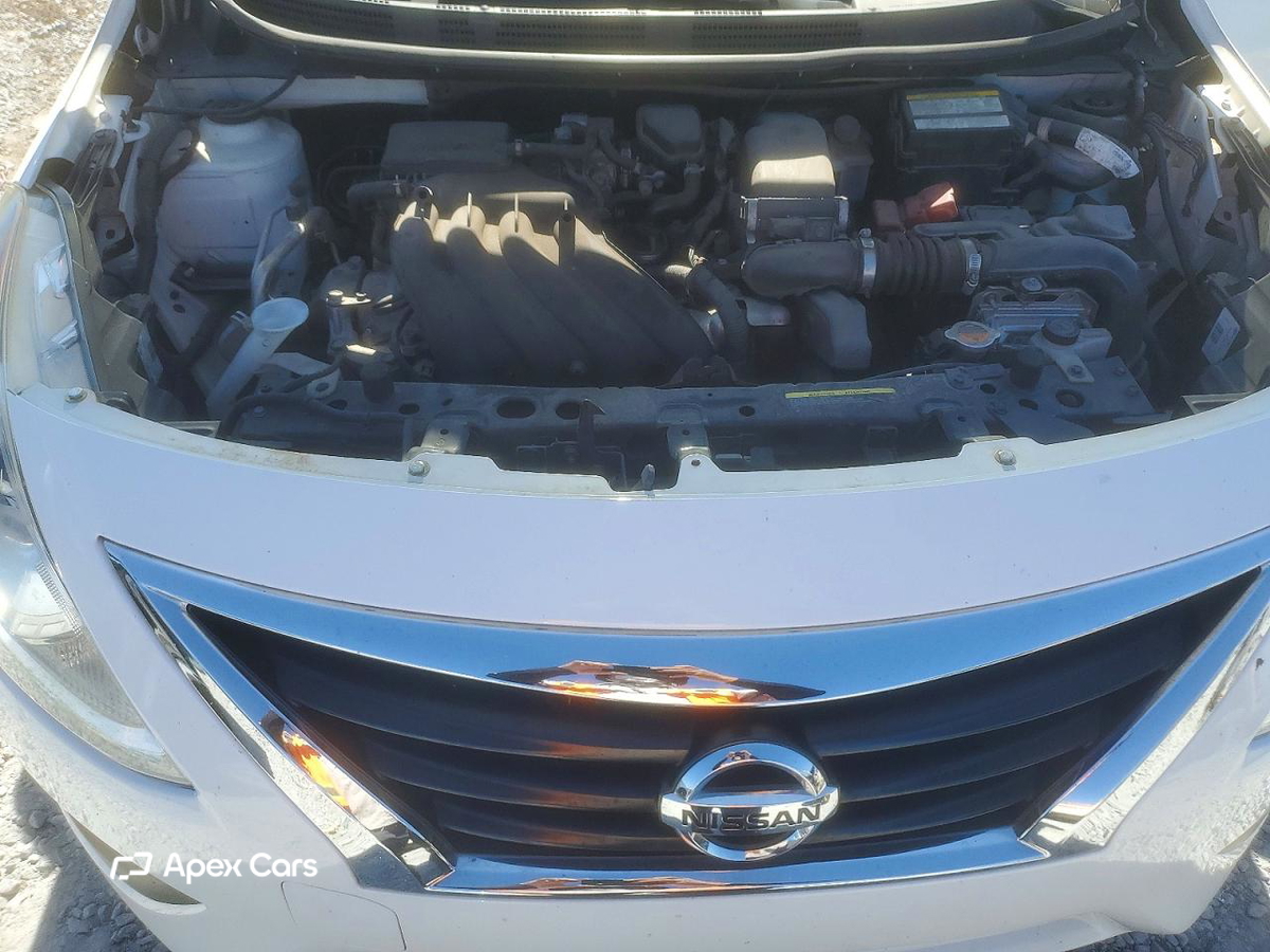 Nissan Versa 2016