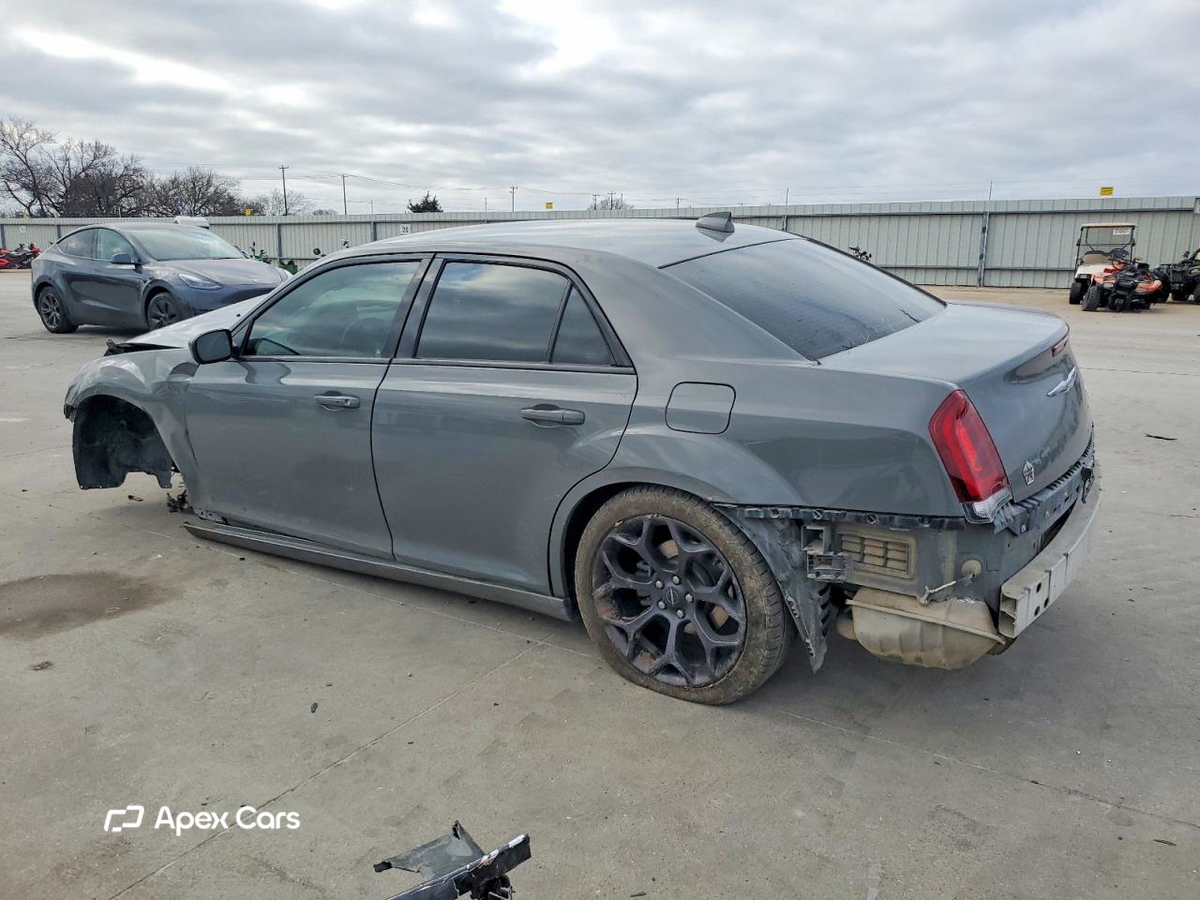 Chrysler 300 2019