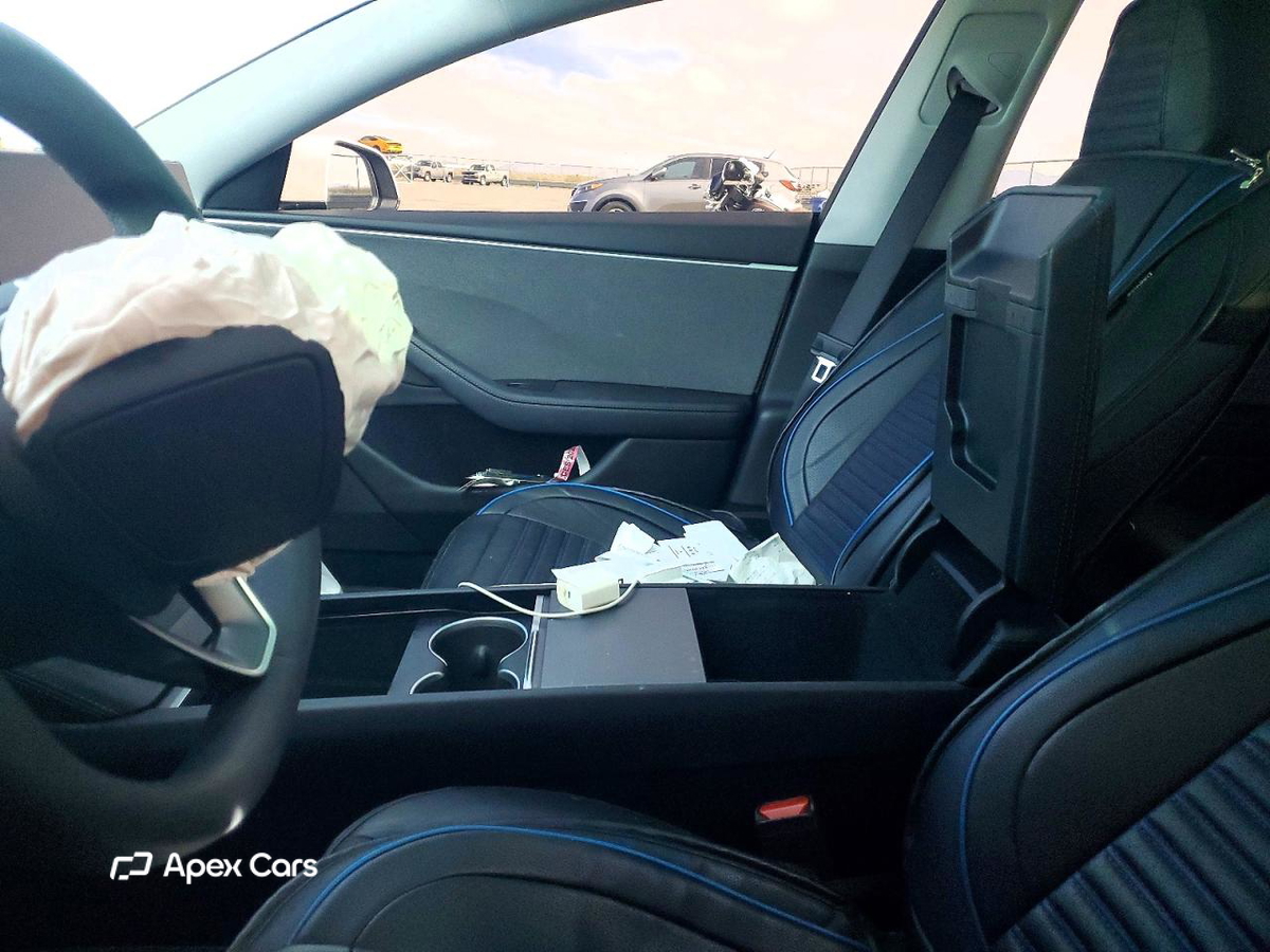 Tesla Model 3 2025
