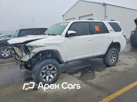 Toyota 4Runner 2017 - Image 1 of 13