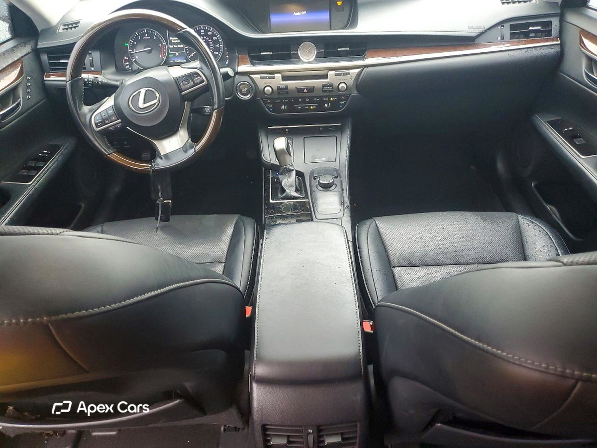 Lexus ES 2016