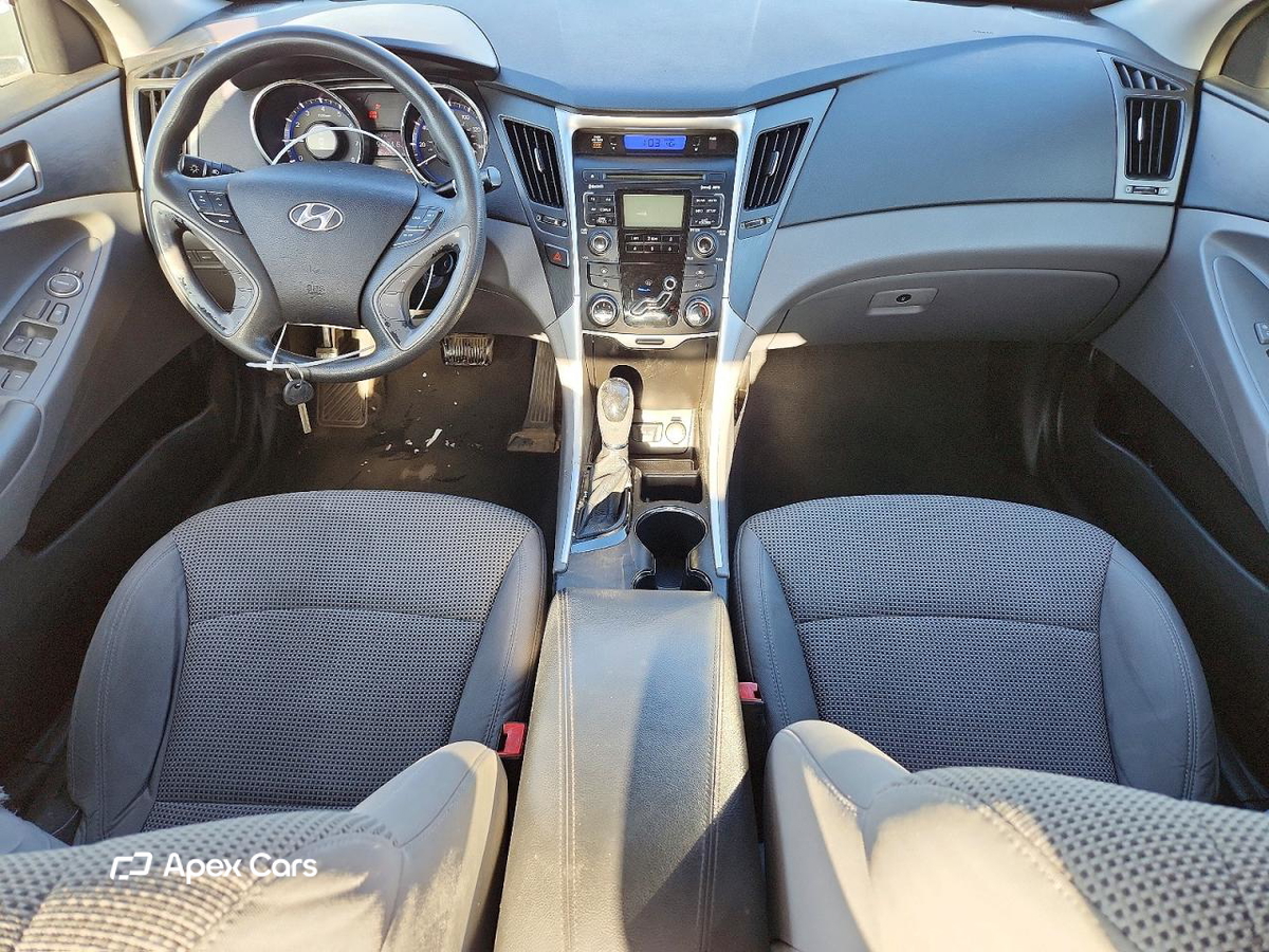 Hyundai Sonata 2011