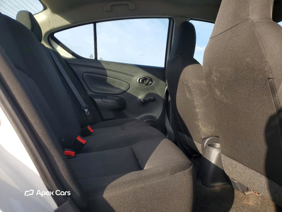 Nissan Versa 2017