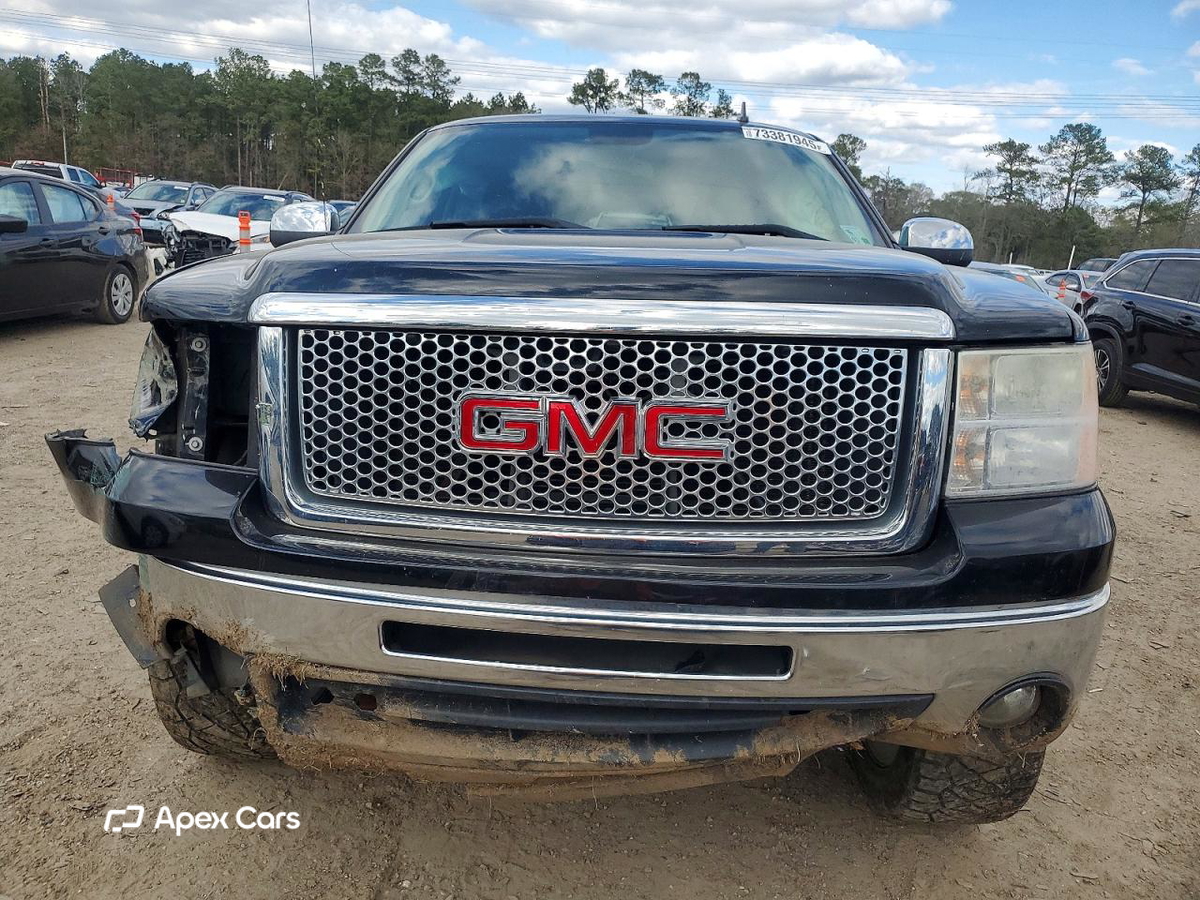GMC Sierra 2013