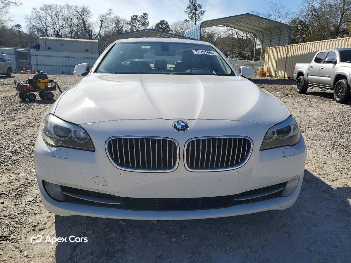 BMW Series 5 2011