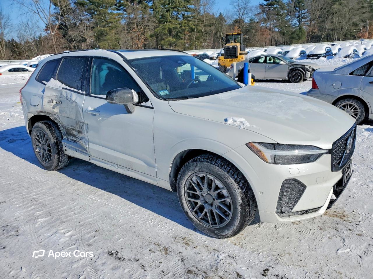 Volvo XC60 2025