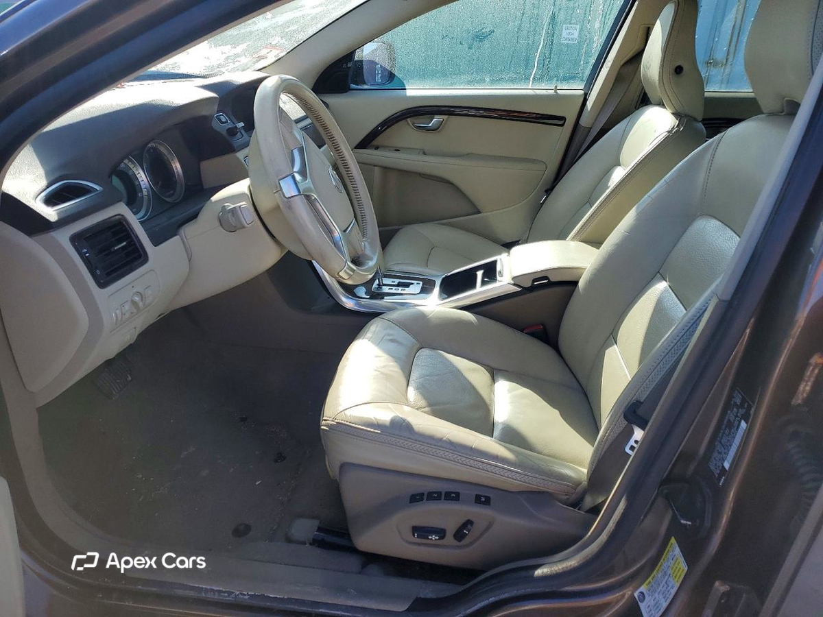 Volvo XC70 2012
