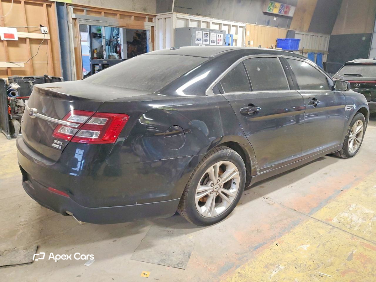 Ford Taurus 2017