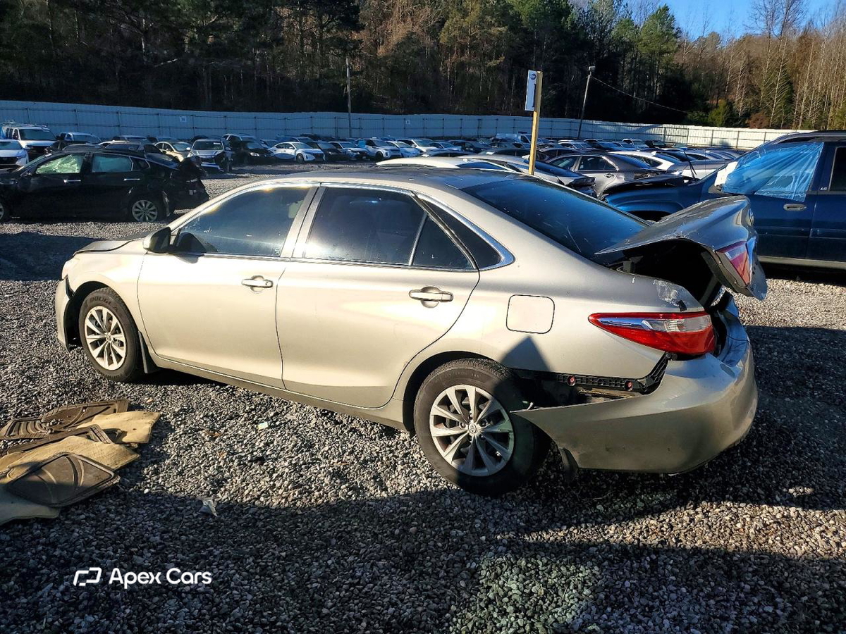 Toyota Camry 2015