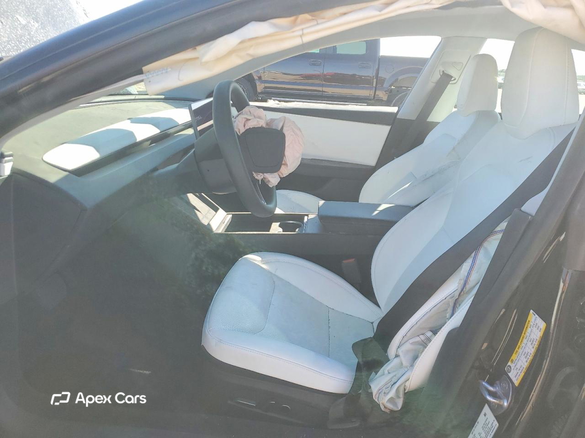 Tesla Model 3 2025