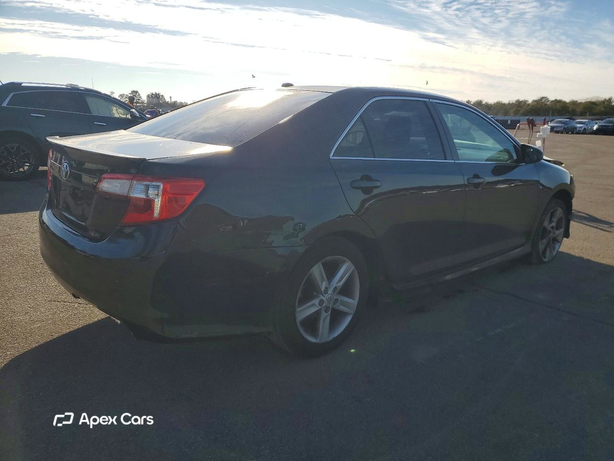Toyota Camry 2012