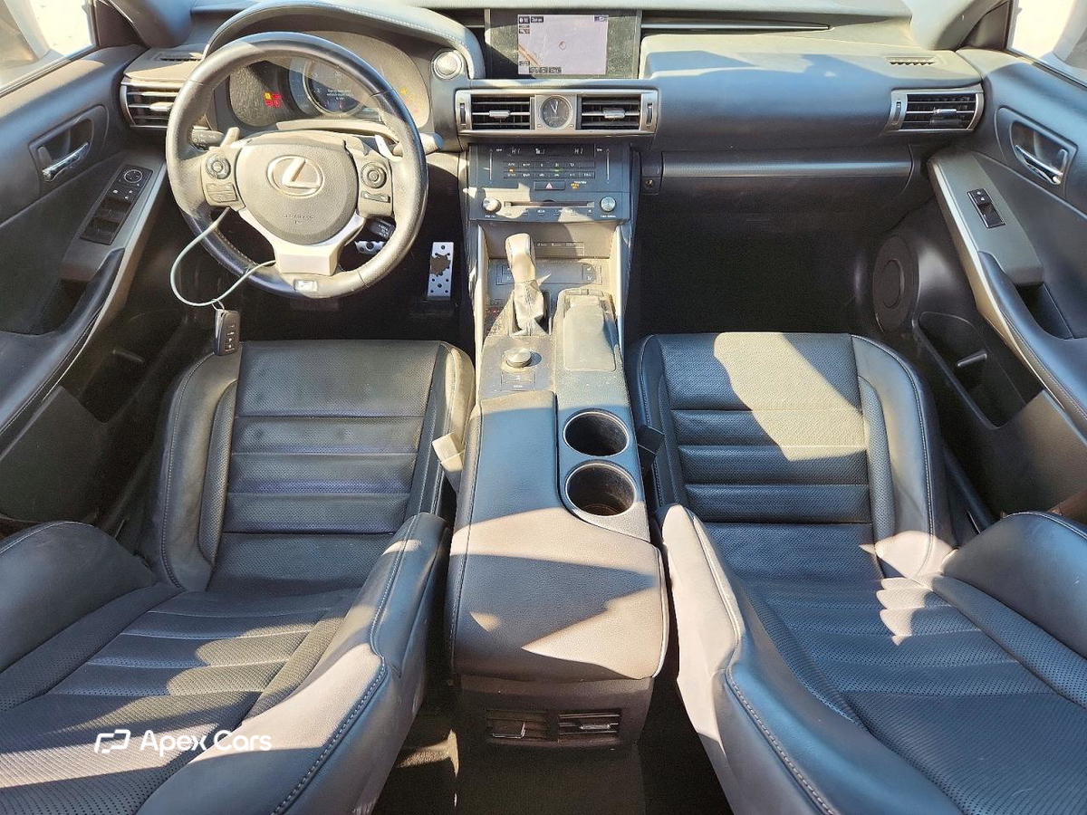 Lexus IS 2015