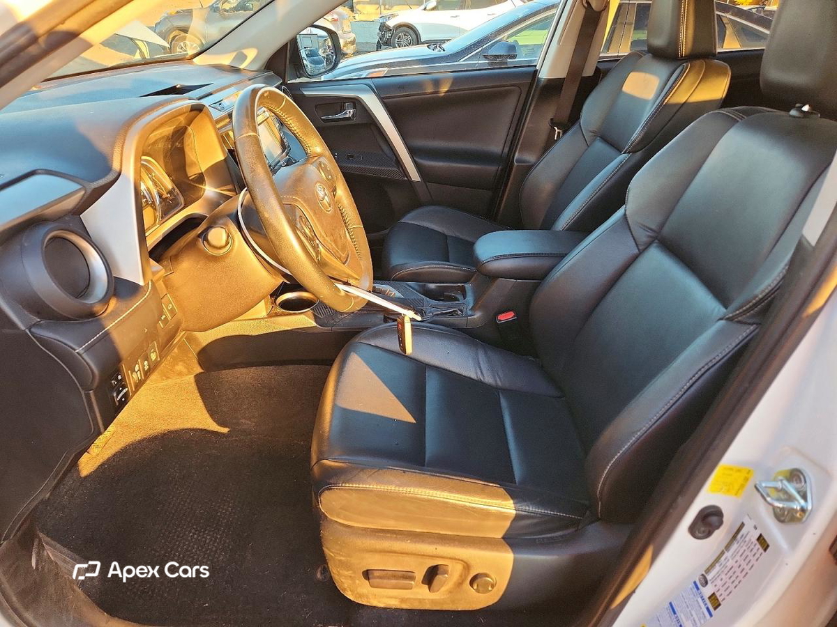 Toyota RAV 4 2015