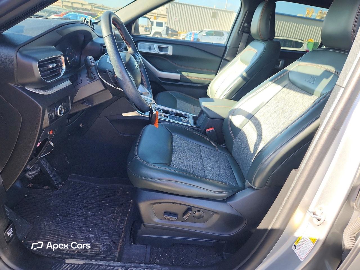 Ford Explorer 2023