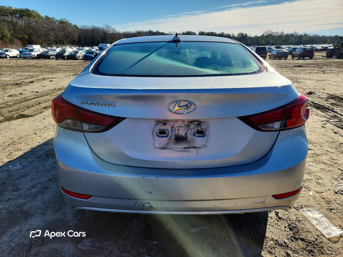 Hyundai Elantra 2016