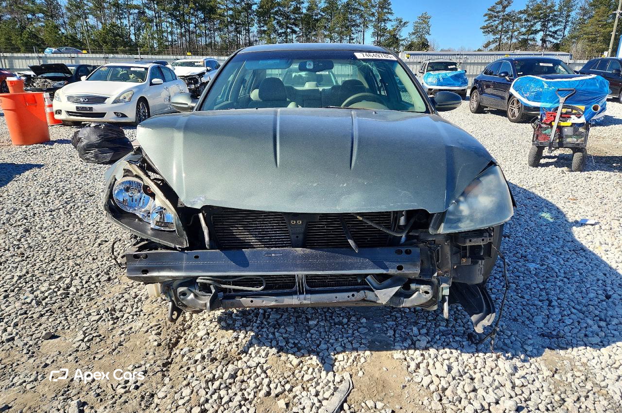 Nissan Altima 2005