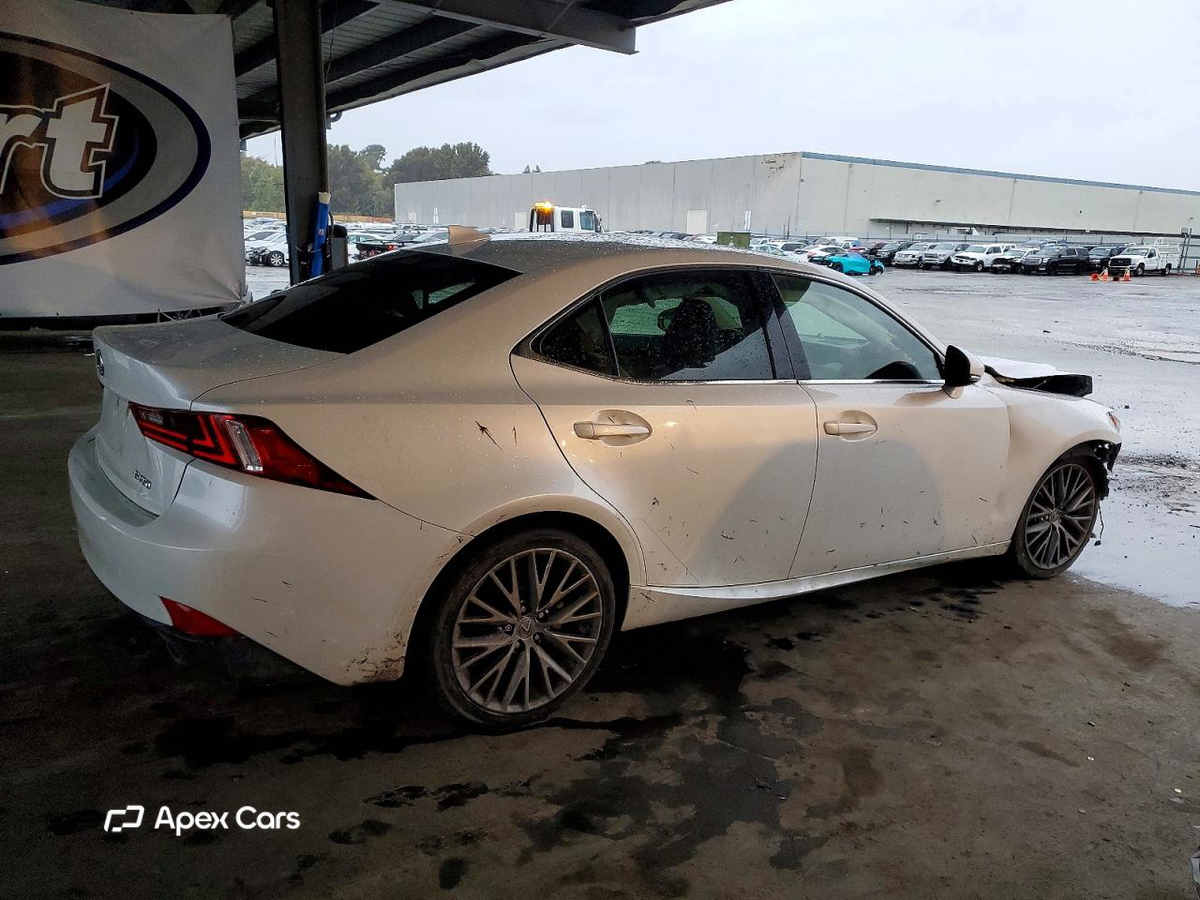 Lexus IS 2014