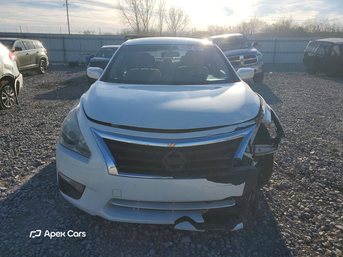Nissan Altima 2015