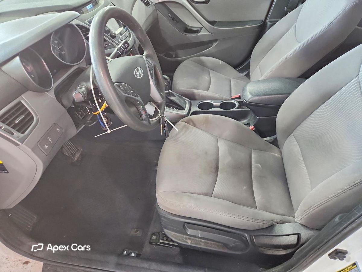 Hyundai Elantra 2016