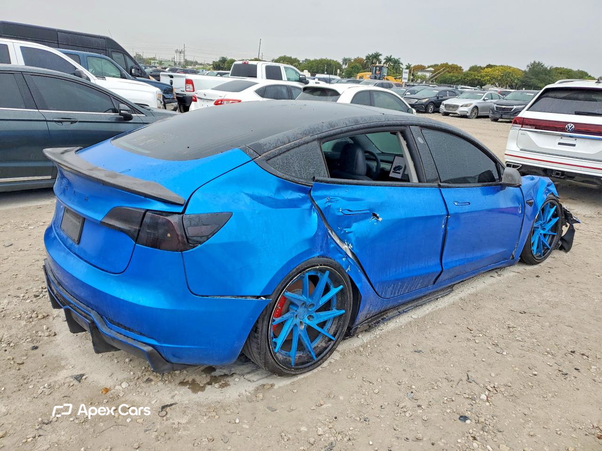Tesla Model 3 2020
