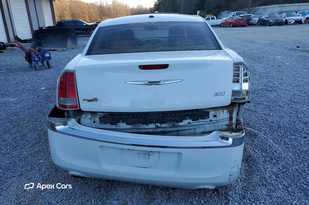 Chrysler 300 2011