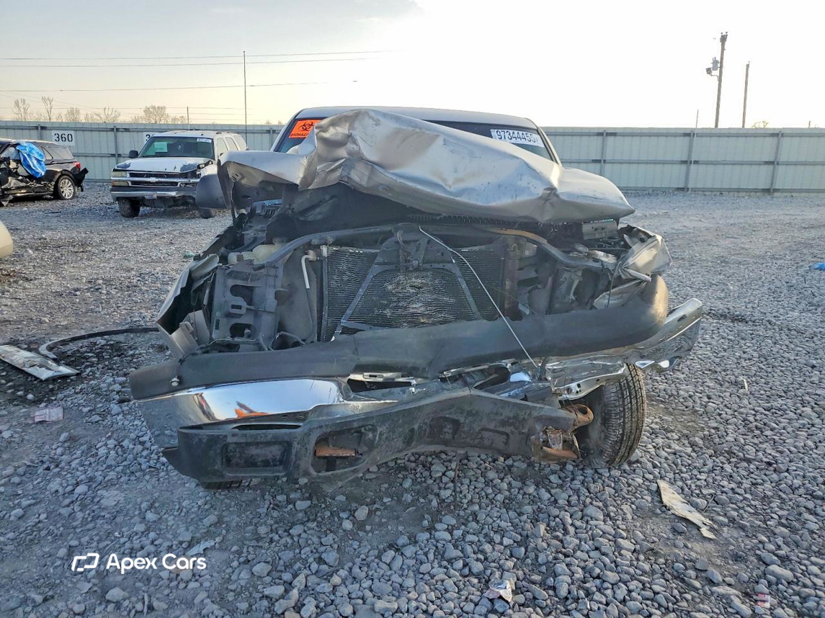 Chevrolet Silverado 2004