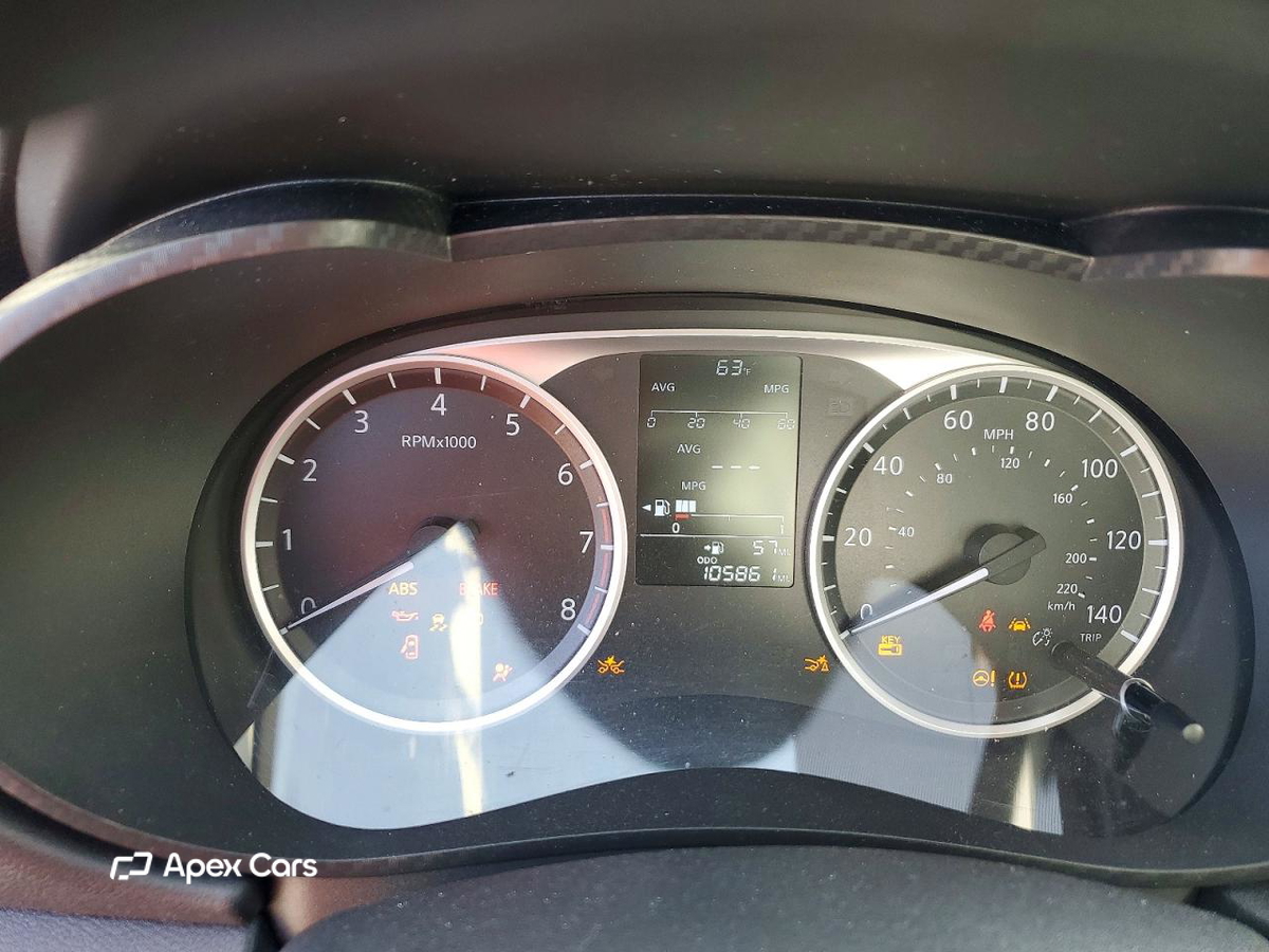 Nissan Versa 2021