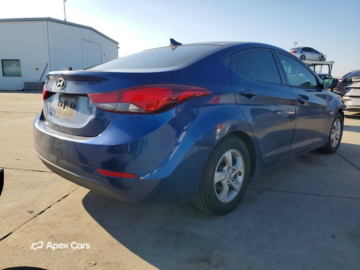 Hyundai Elantra 2015