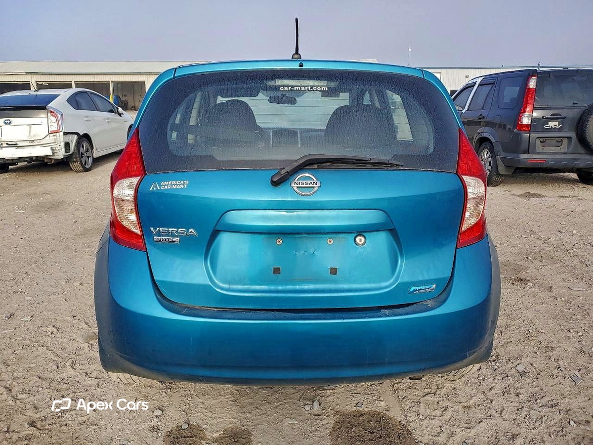 Nissan Versa 2016