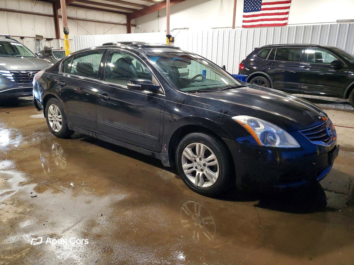 Nissan Altima 2012