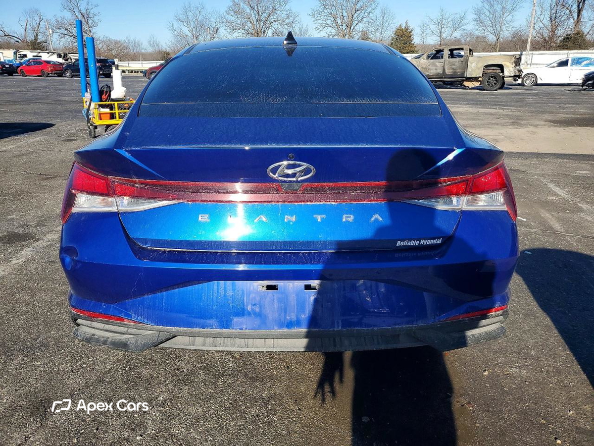 Hyundai Elantra 2023