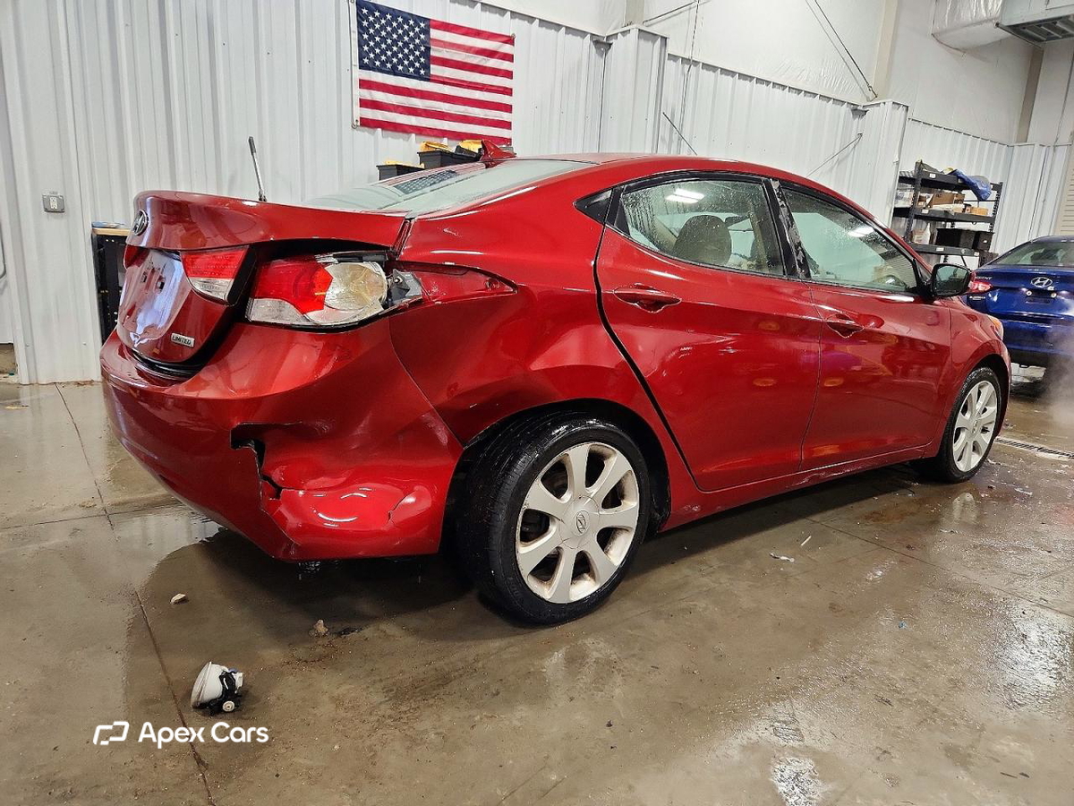 Hyundai Elantra 2012