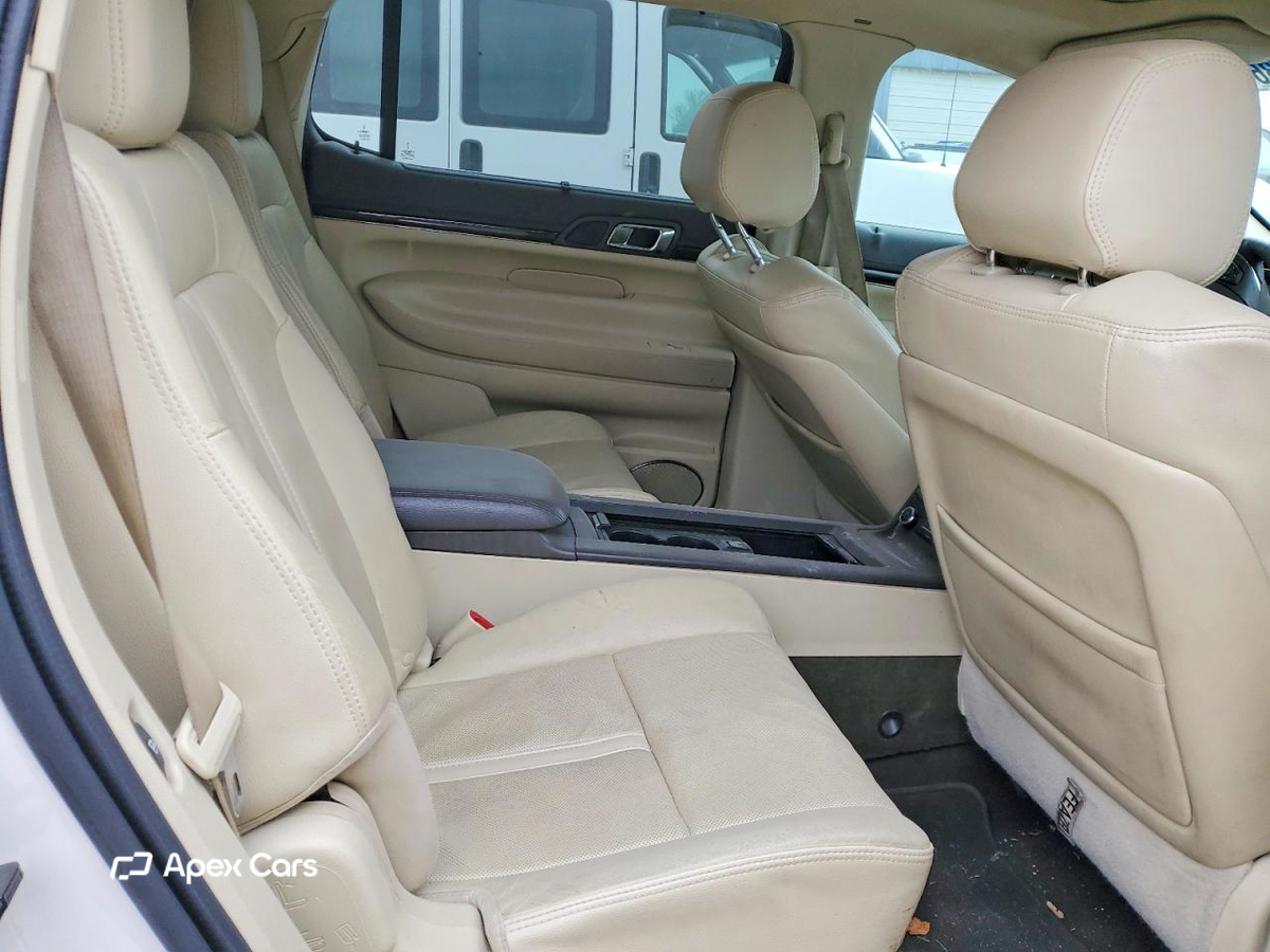 Lincoln MKT 2015