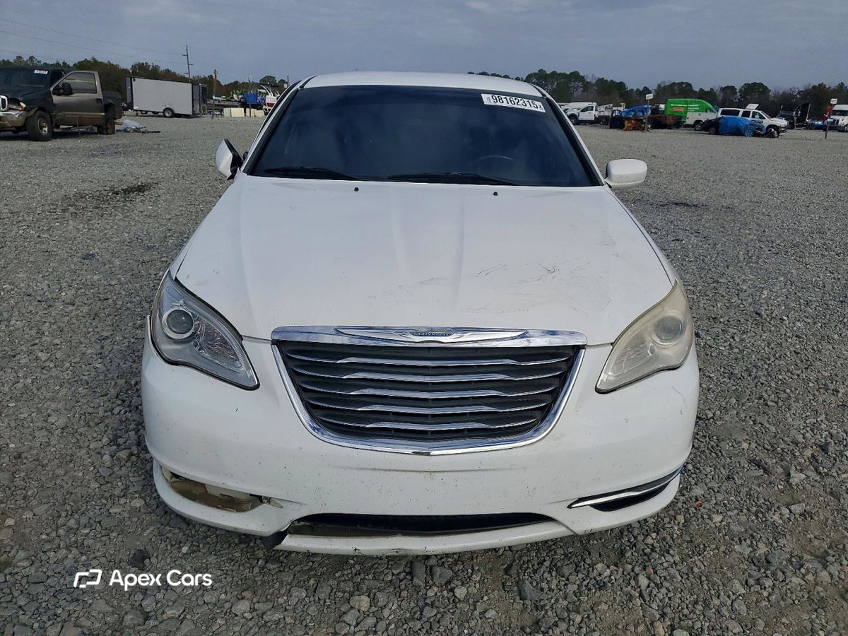 Chrysler 200 2012
