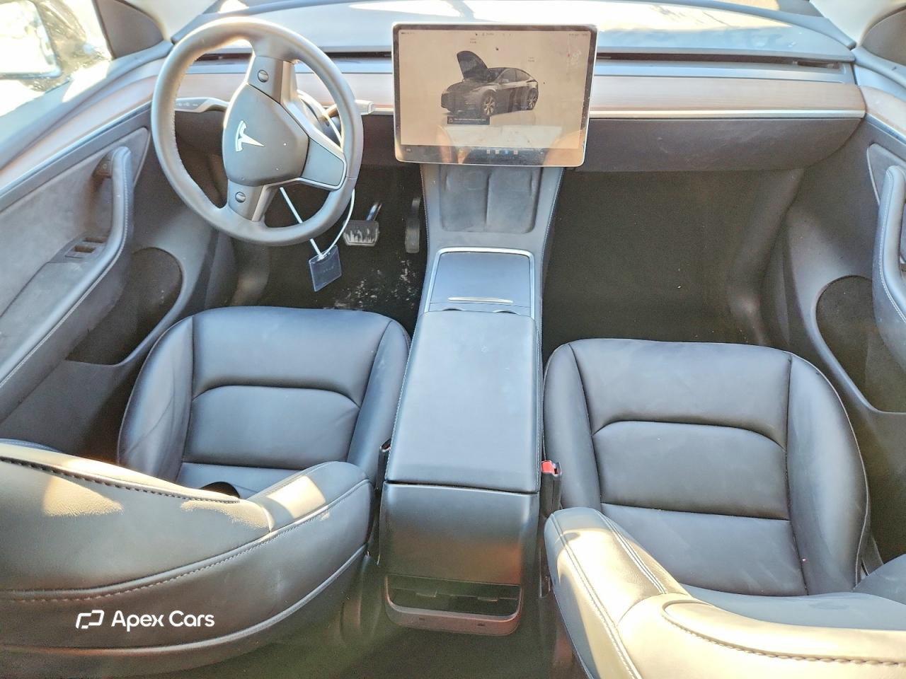 Tesla Model Y 2024