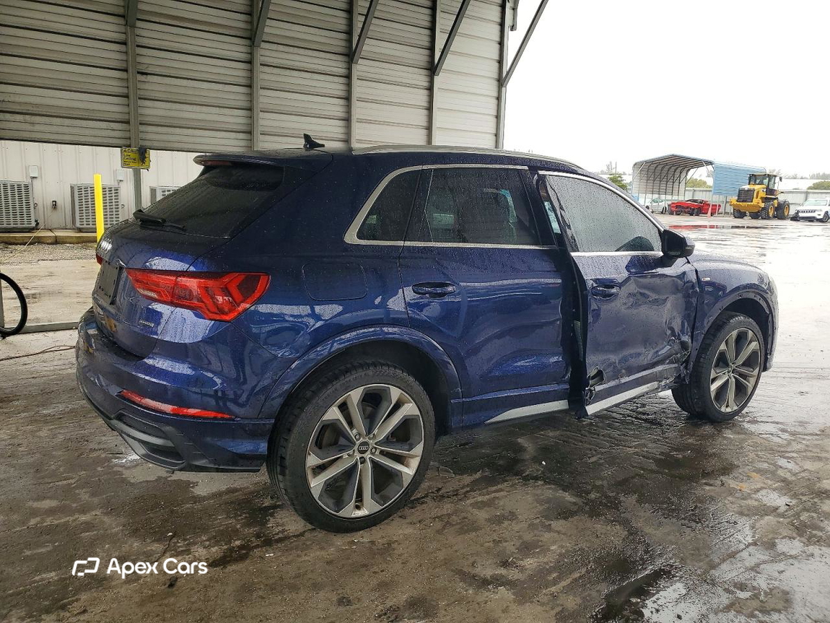 Audi Q3 2021