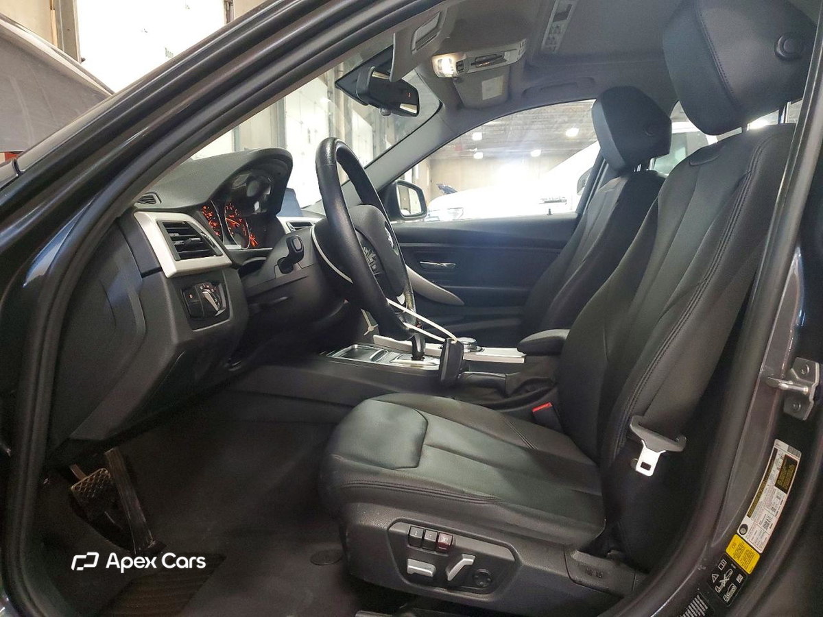 BMW Series 3 2016