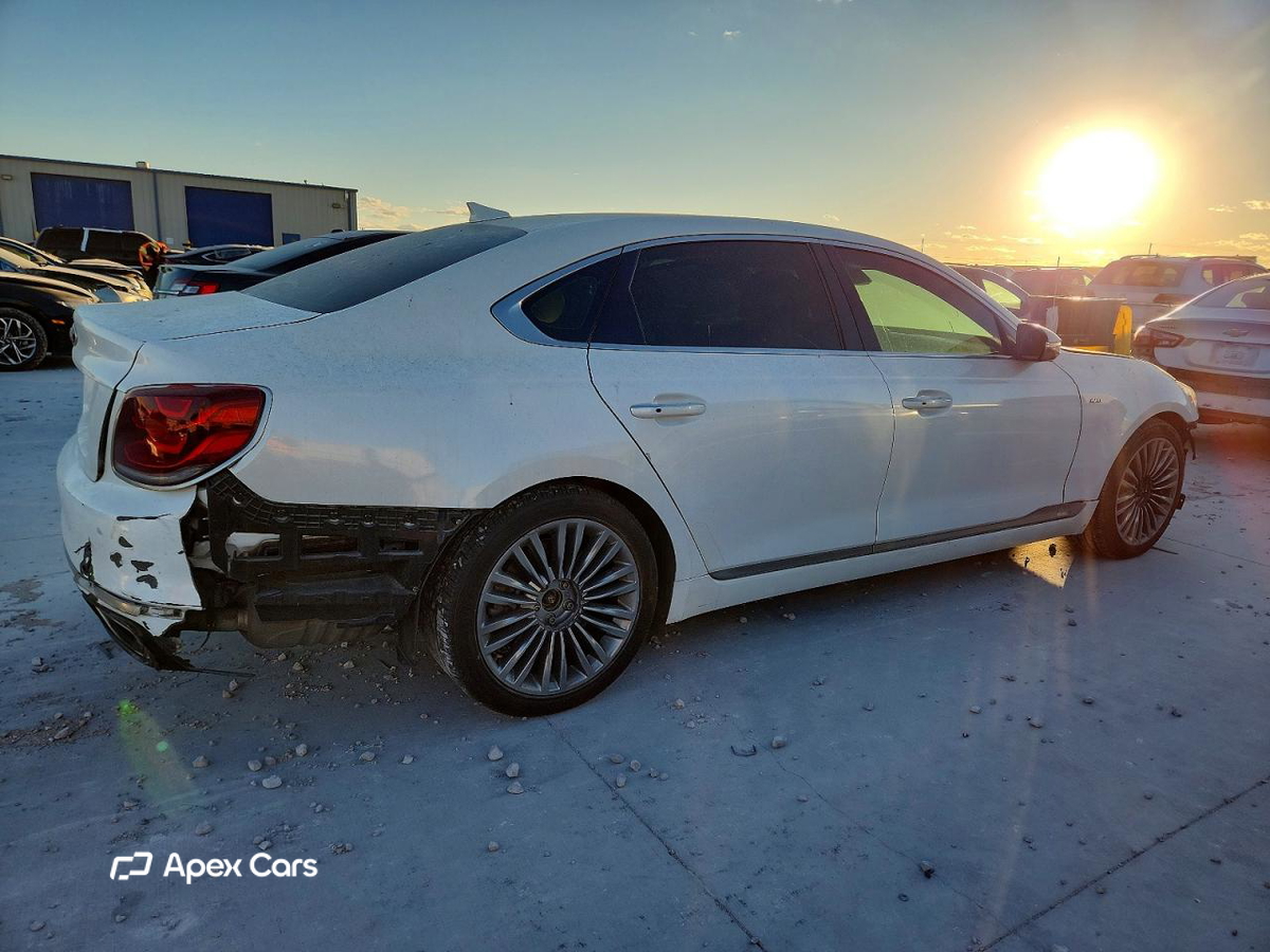 Kia K900 2019
