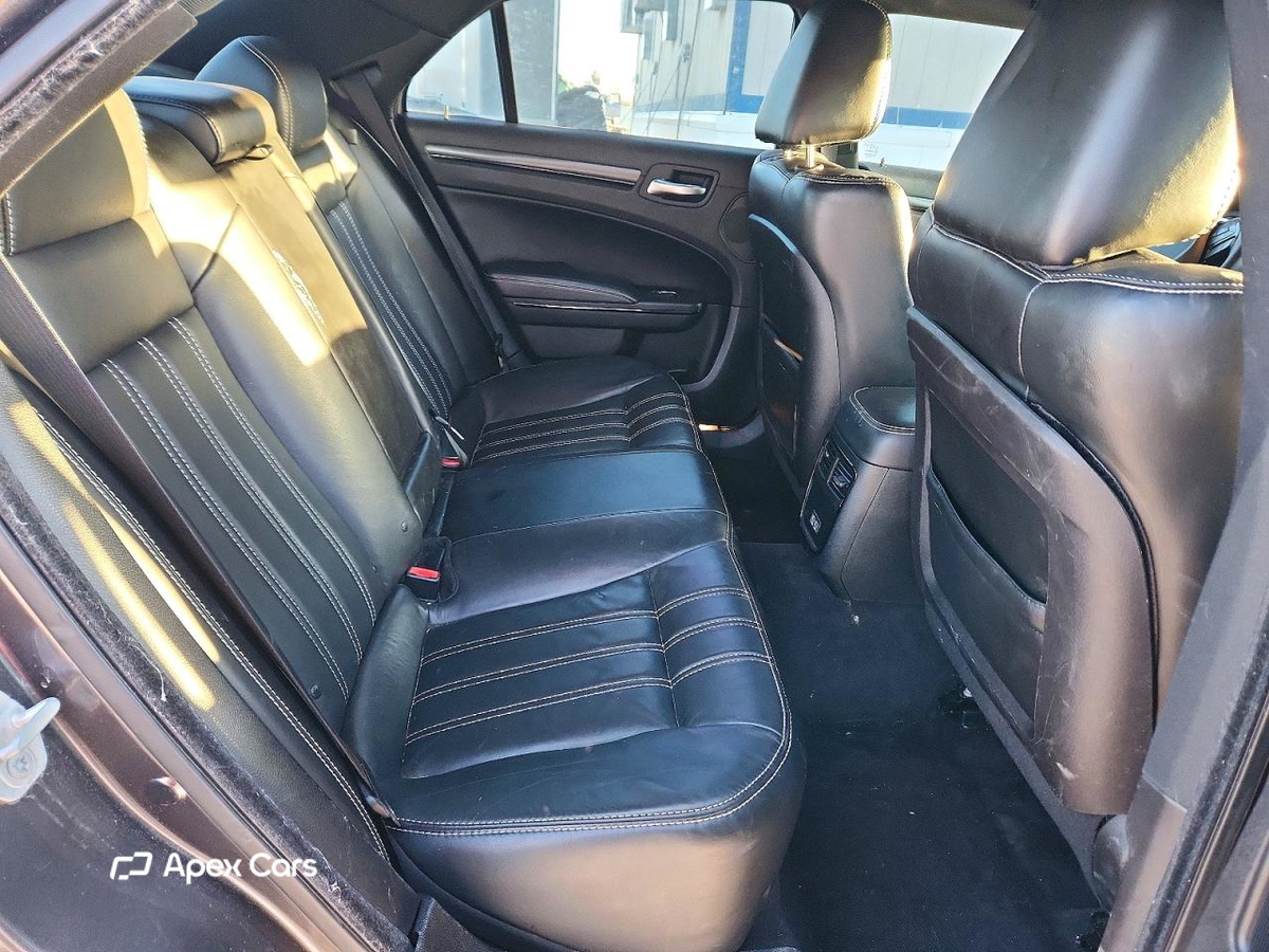 Chrysler 300 2016