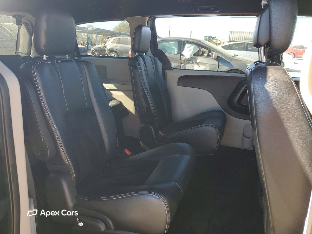 Dodge Caravan 2017